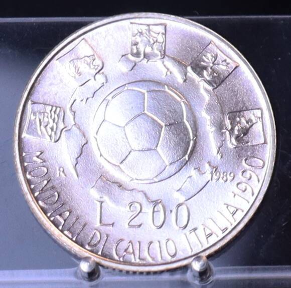 ITALIEN 200 Lire Silber 1989 Fußball-WM 1990