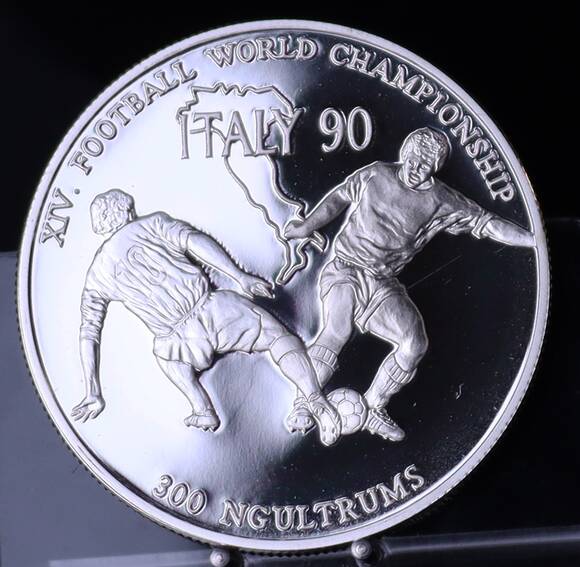 BHUTAN 300 Ngultrum 1990 Fußball-WM 1990 in Italien