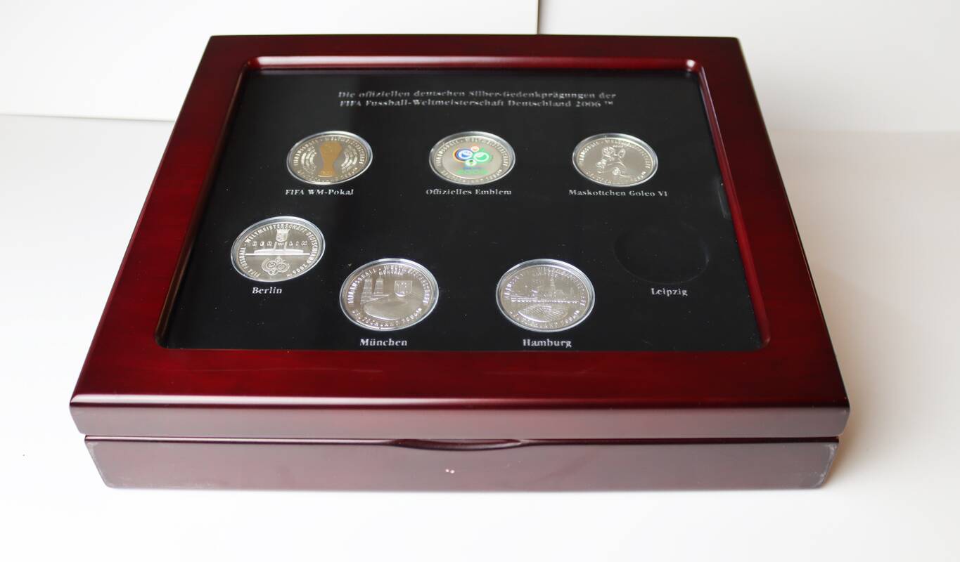 FIFA-FUSSBALL-WM 2006 IN DEUTSCHLAND, schöne Silber-Grundstocksammlung