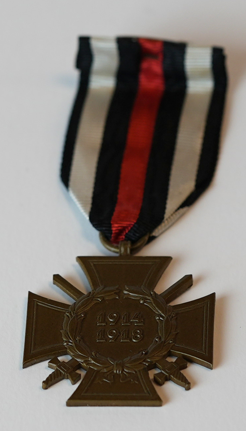 EHRENKREUZ FÜR FRONTKÄMPFER 1914 1918 Herstellermarke St. & L.